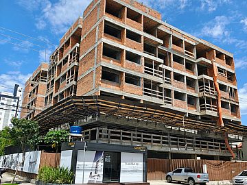 Em constru��o na Trindade